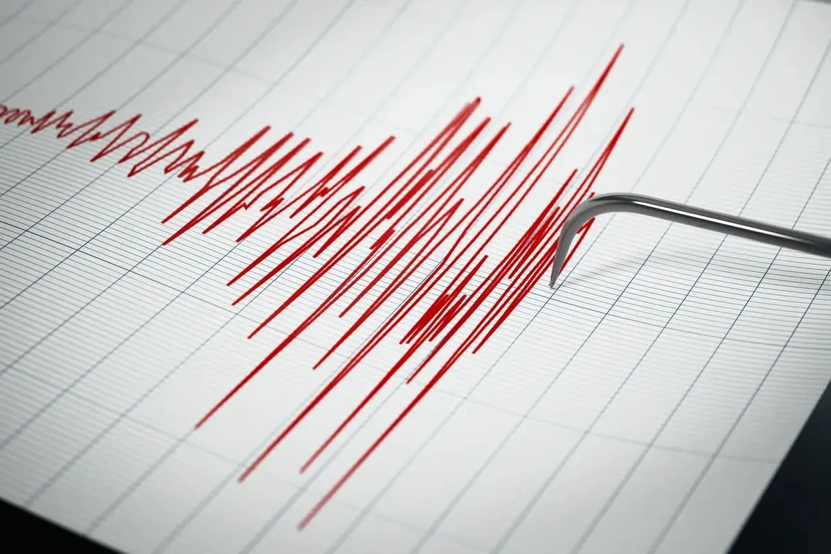 Endonezya’da 7,7 Büyüklüğünde Şiddetli Deprem