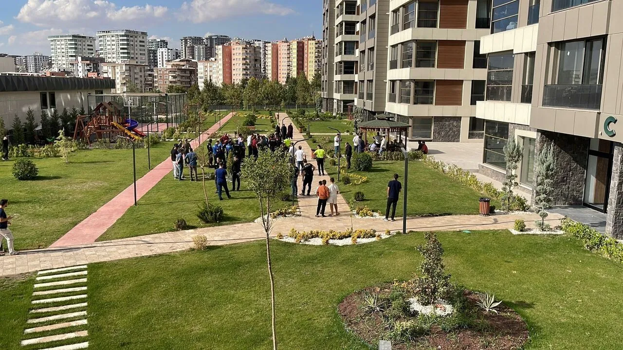 Şanlıurfa’da Site Bahçesinde Kavga