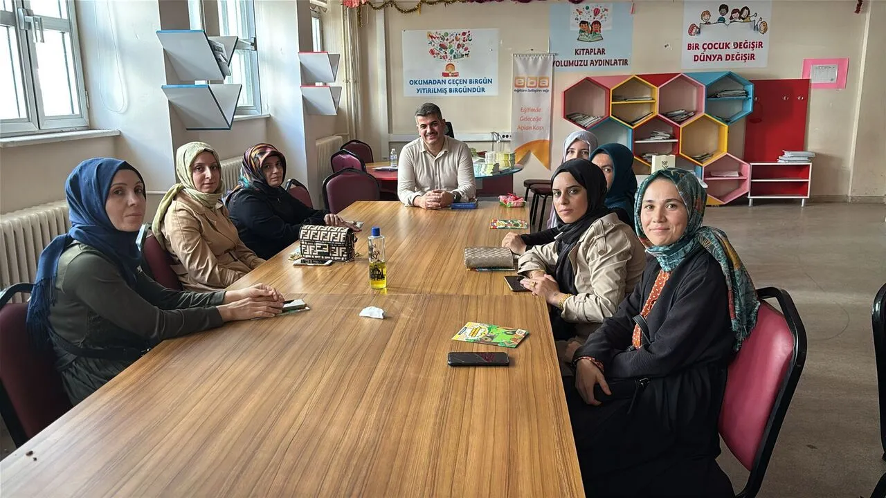 Geleceğin Yazarları Projesinde Karadağ’dan Katılımcılara Mesaj