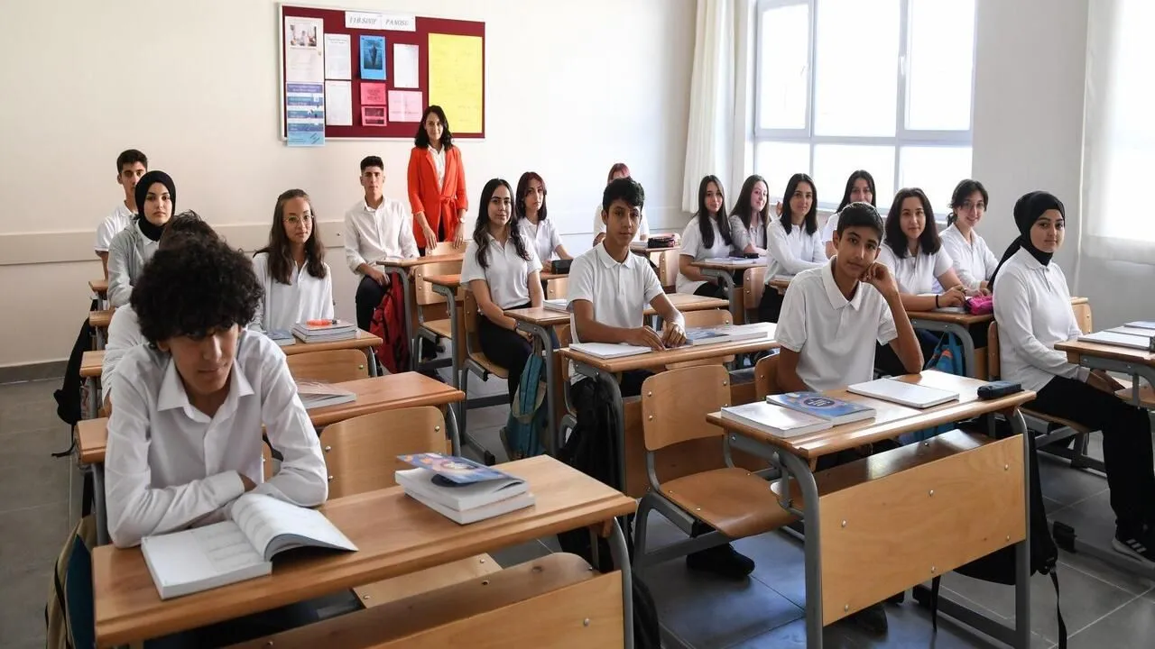 Liselerde Yeni Model Tartışması