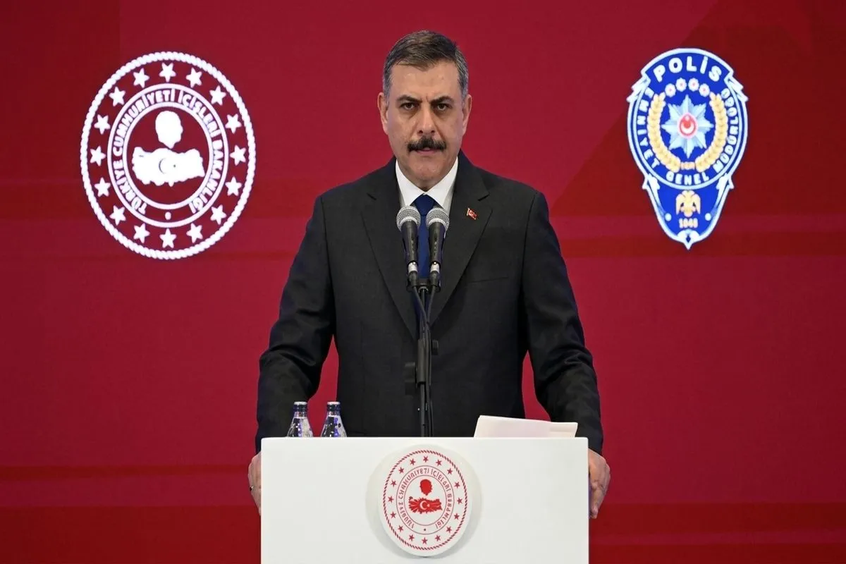 İÇİŞLERİ BAKANI MUSTAFA ÇİFTÇİ'DEN EMNİYET MÜDÜRLERİNE 'OKUL GÜVENLİĞİ' TALİMATI