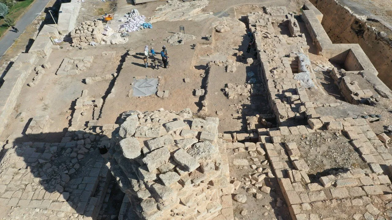 Şanlıurfa Kalesi’nde 1500 Yıllık Mozaik Gün Yüzüne Çıkarıldı