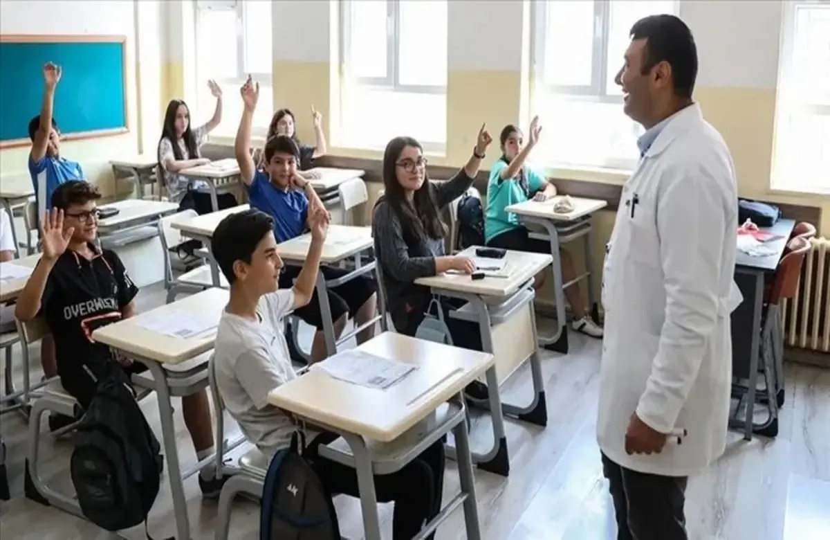 Öğrenciler ve veliler dikkat 2025-2026 Eğitim yılı başlangıç tarihi belli oldu! Okullar ne zaman açılacak?