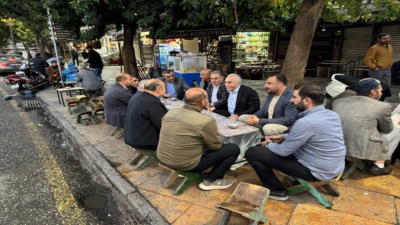 Ahmet Eşref Fakıbaba Şanlıurfa’da Vatandaşlarla Buluştu