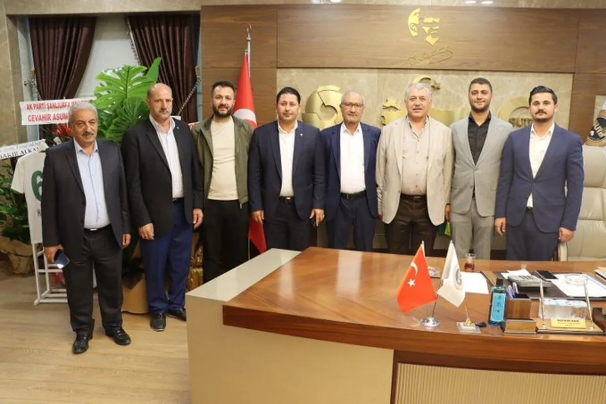 Siverek AK Parti Gençlik Kolları’ndan Başkan Halil Kızılkaya’ya Tebrik Ziyareti