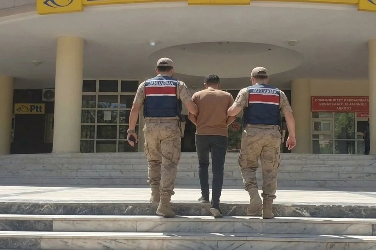 ŞANLIURFA’DA JANDARMADAN KAÇAMADI  8 YIL HAPİS CEZASI BULUNAN ŞAHIS YAKALANDI