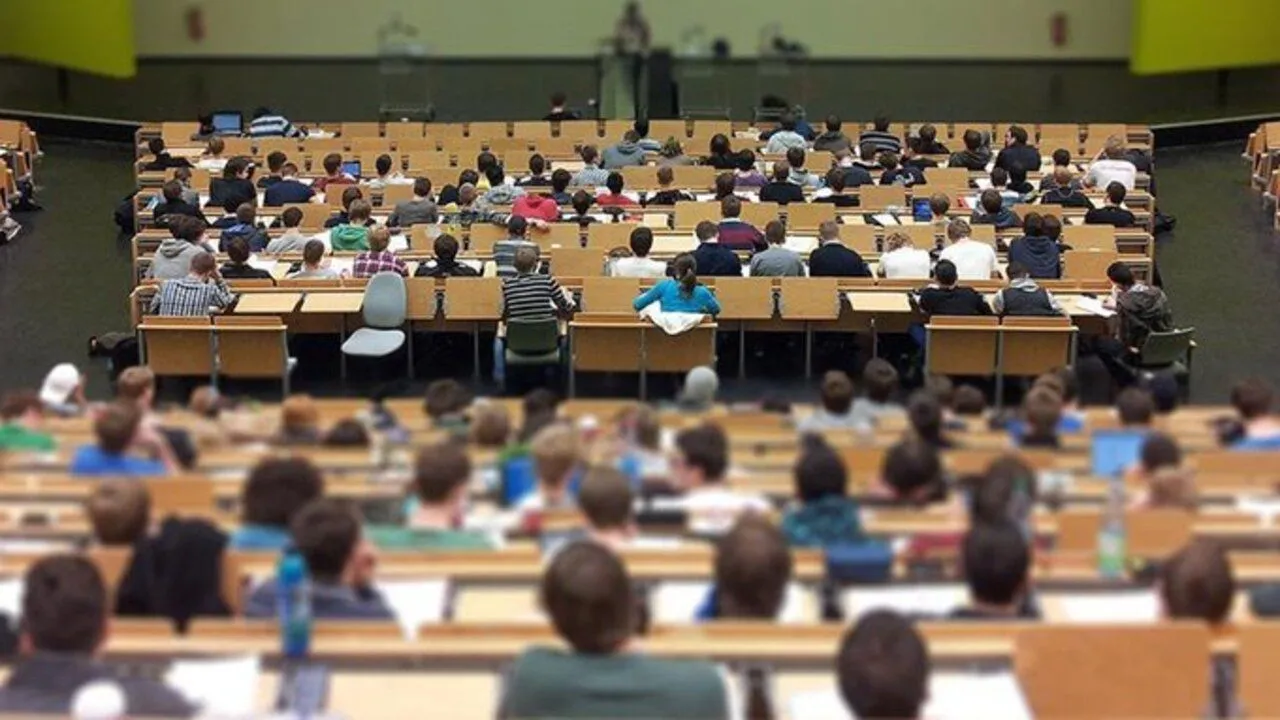 YÖK Başkanı Özvar Üniversiteyi 3 Yılda Bitirme Dönemi 2026’da Başlıyor