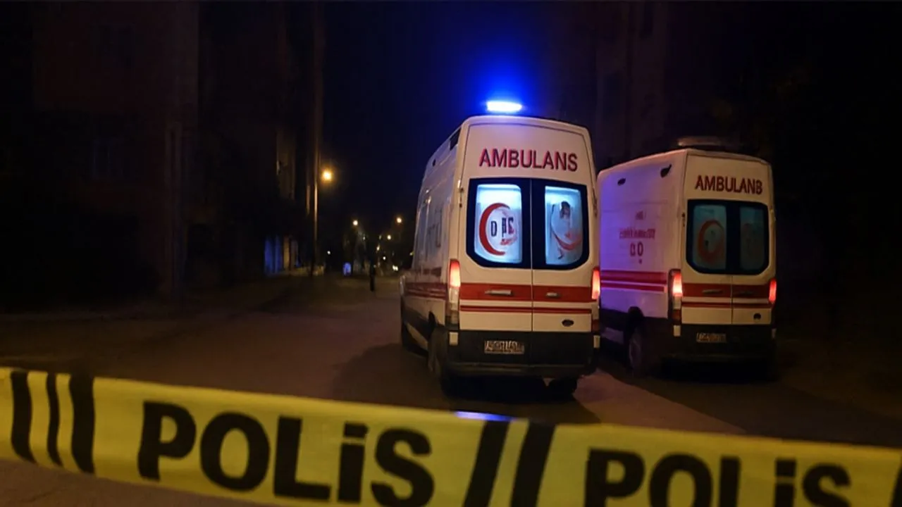 2 Genç Ağır Yaralandı