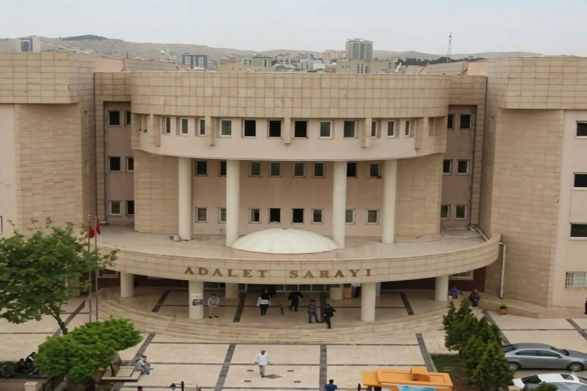 Eyyübiyede Alacak-Verecek Kavgası Adliyede Bitti 1 Tutuklama